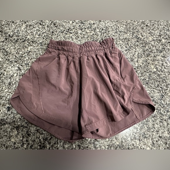 Lululemon Track That Short *5" - Picture 2 of 6